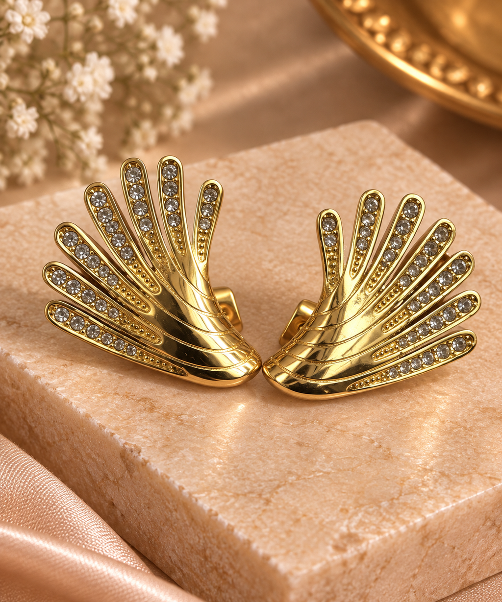 JARSÉA Radiance Fan Stud Earrings