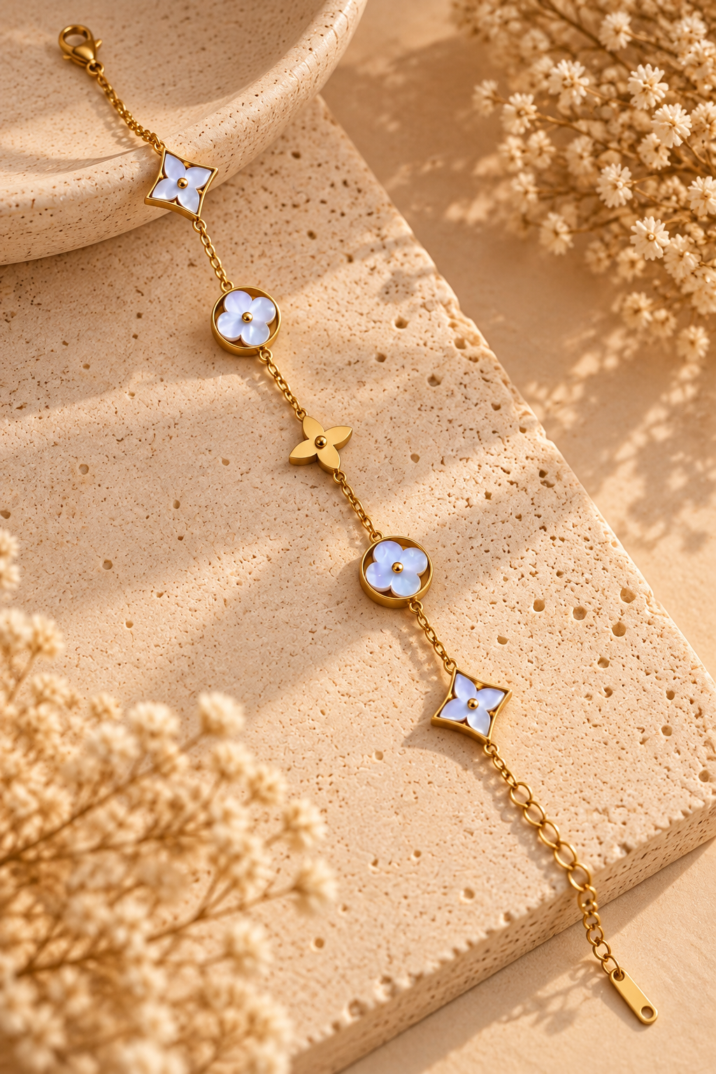 JARSÉA Floral Mother-of-Pearl Bracelet